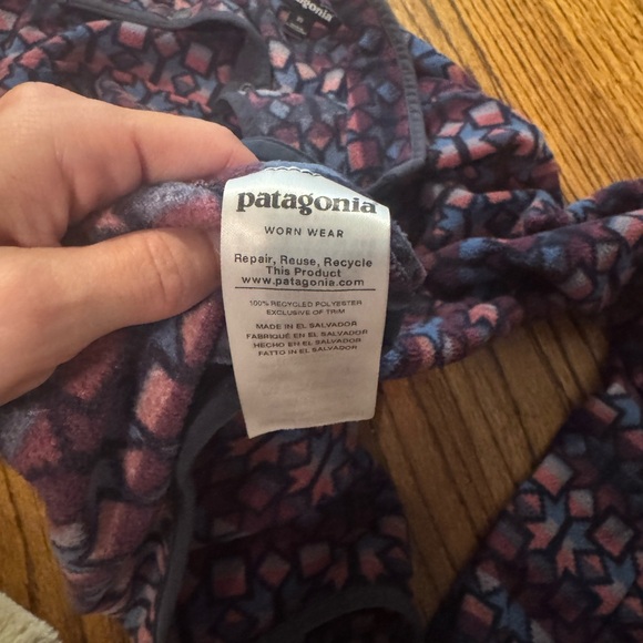 Patagonia®  Women's Micro D® Snap-T® Pullover - Picture 5 of 6
